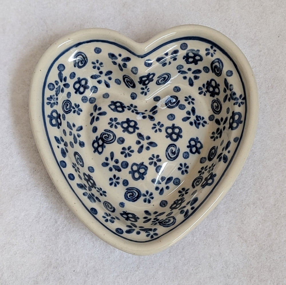 Polish Pottery Small Decorative Heart with Floral & Spiral Design
